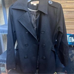Women’s peacoat in great condition hardly worn.